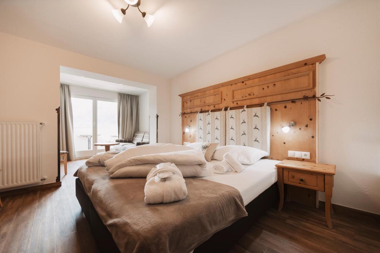 Wellness Aparthotel Panorama Alpin - Ferienwohnungen Jerzens Im Pitztal Eksteriør bilde